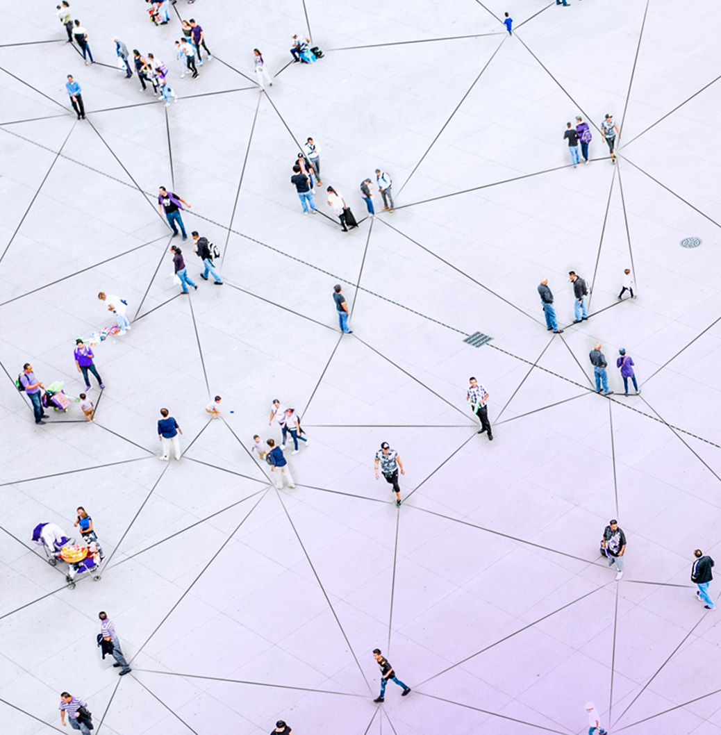 Immagine di persone che camminano